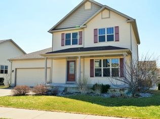 9033 Ancient Oak Ln, Verona, WI 53593