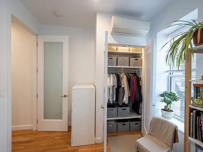 1661 Woodbine St #2B — Photo 3