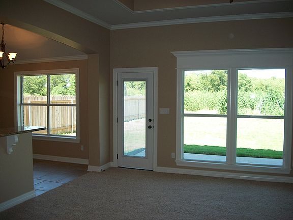 2nd image of 336 Avondale Ln
