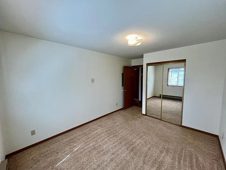 808 S State St — Photo 8