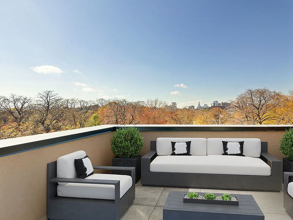 1st image of 253 Tompkins Ave #5
