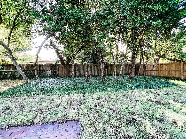 1300 Bennett Rd — Photo 32