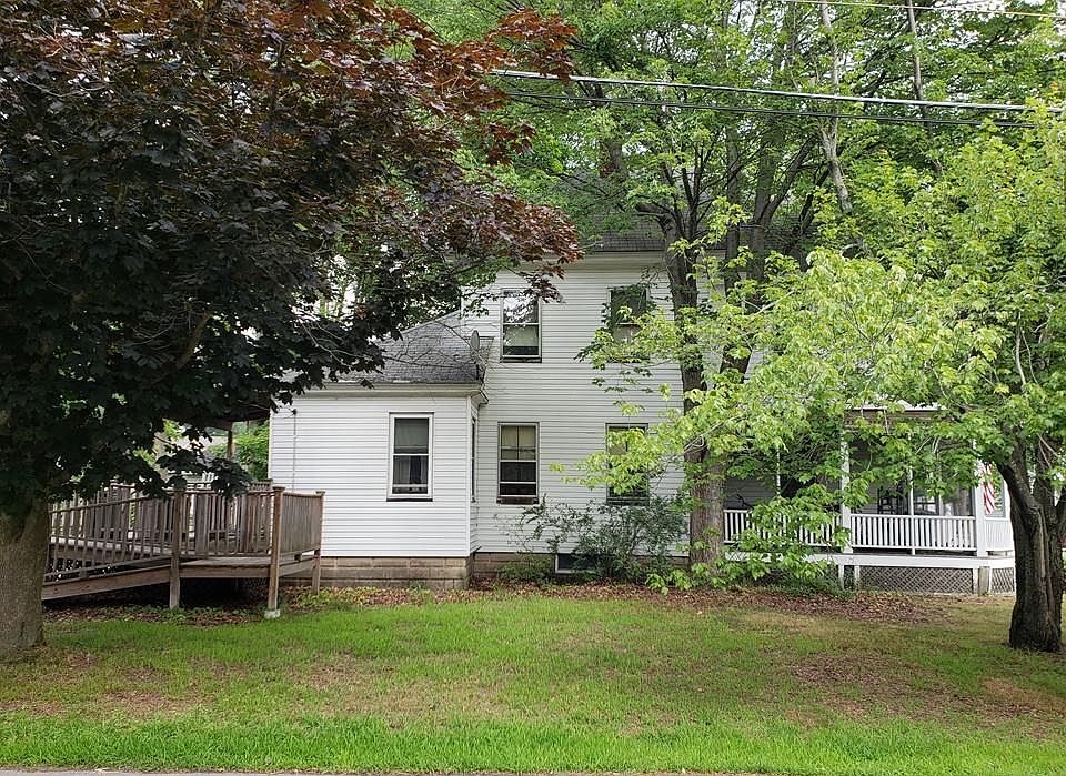 2nd image of 19 Fletcher St