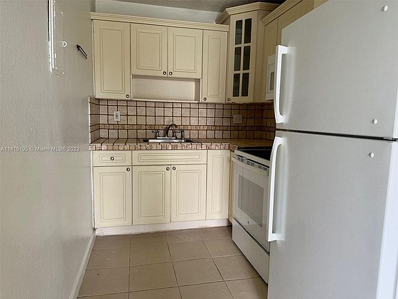 2nd image of 4590 SW 67th Ave APT 19
