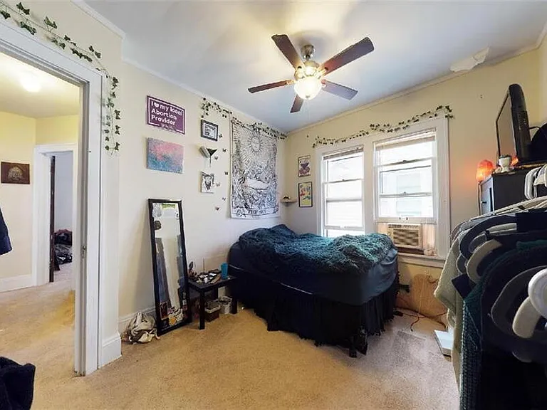 1271 Jackson Ave — Photo 3