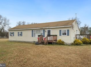 335 Bells Dr, Warsaw, VA 22572