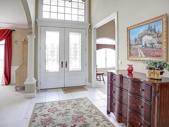 2nd image of 5786 Stone Lake Dr