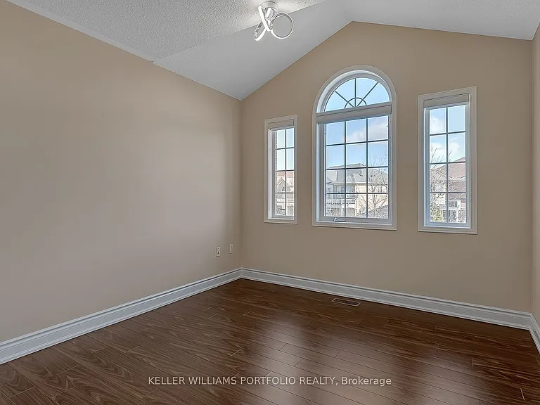 99 Dells Cres — Photo 26