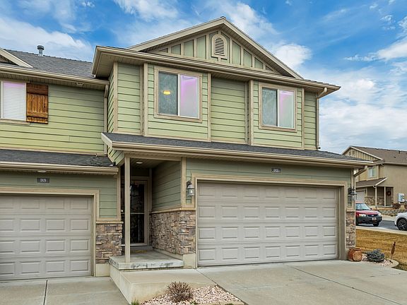 2nd image of 1821 E Whitetail Way