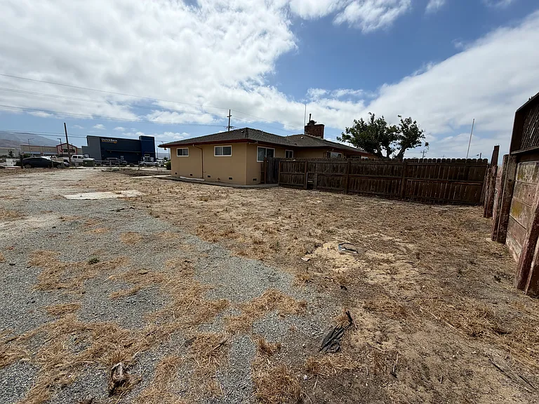 355 Nestles Rd — Photo 5