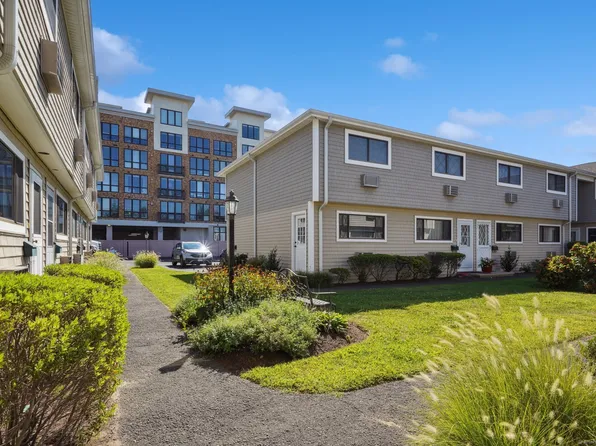 7 Arch Street #24, Norwalk, CT 06811