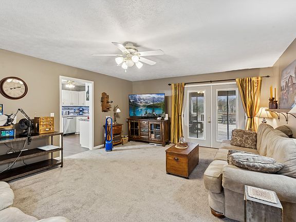 4th image of 151 Hidden Cove Ct