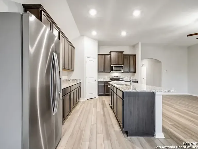 9330 Bennett Frst — Photo 8