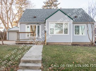 2108 Cleveland Ave, Racine, WI 53405