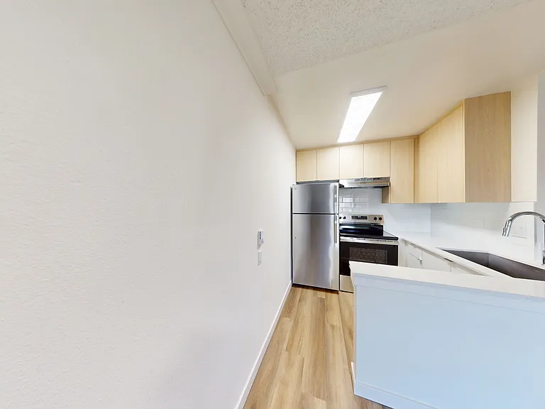 Eight 80 Newport Beach — Photo 45