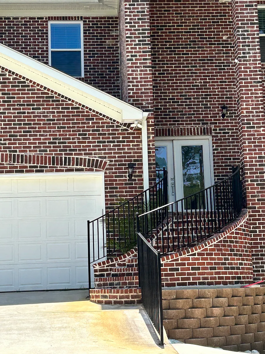 Entrance view from drive way - 231 Silver Fox Ln