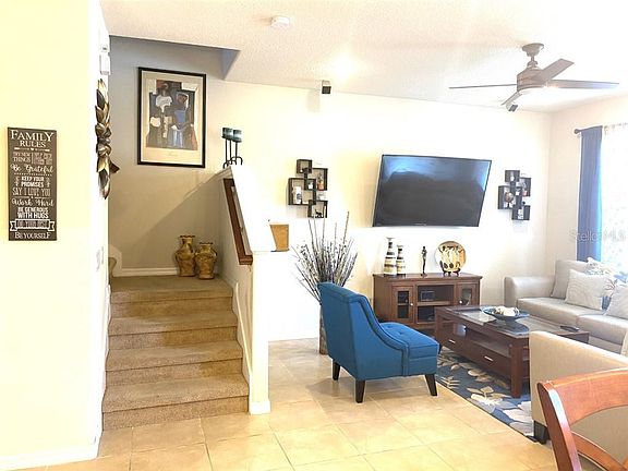 4th image of 2902 Windmill Dr