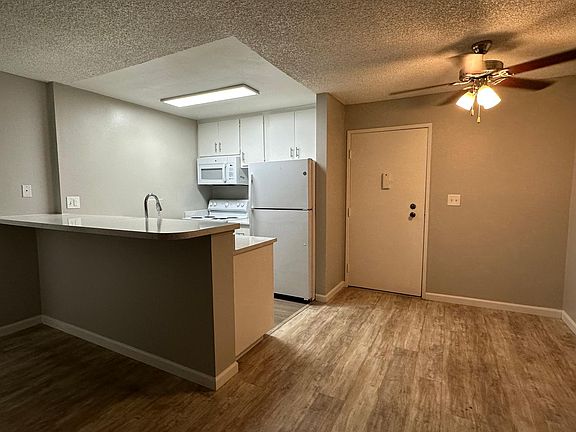 2nd image of 5585 E Pacific Coast Hwy Unit 273