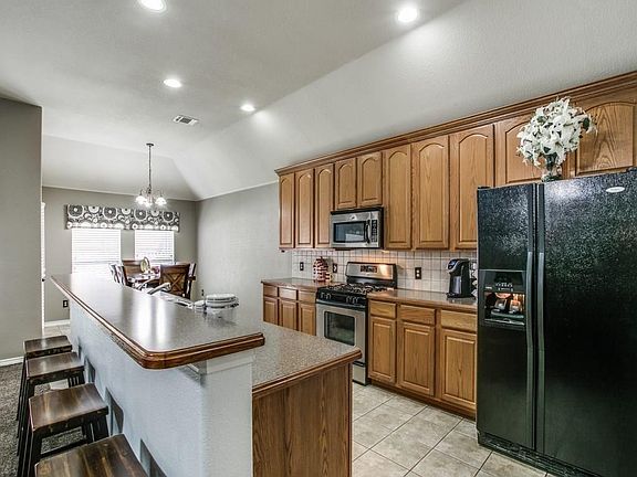 2nd image of 4709 Dunes Dr