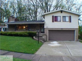 2210 Wellesley Dr, Lansing, MI