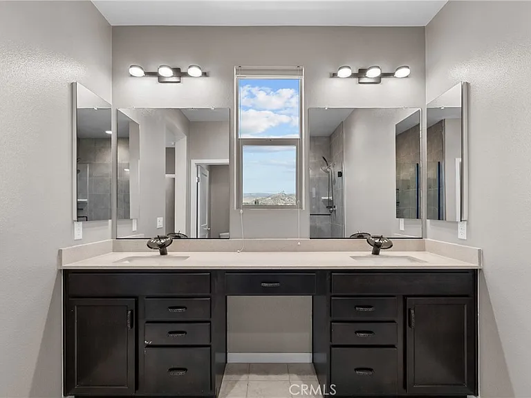 105 Red Brick Dr — Photo 25