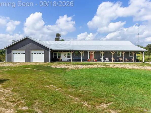 8040 Steamburg Rd, Hillsdale, MI 49242