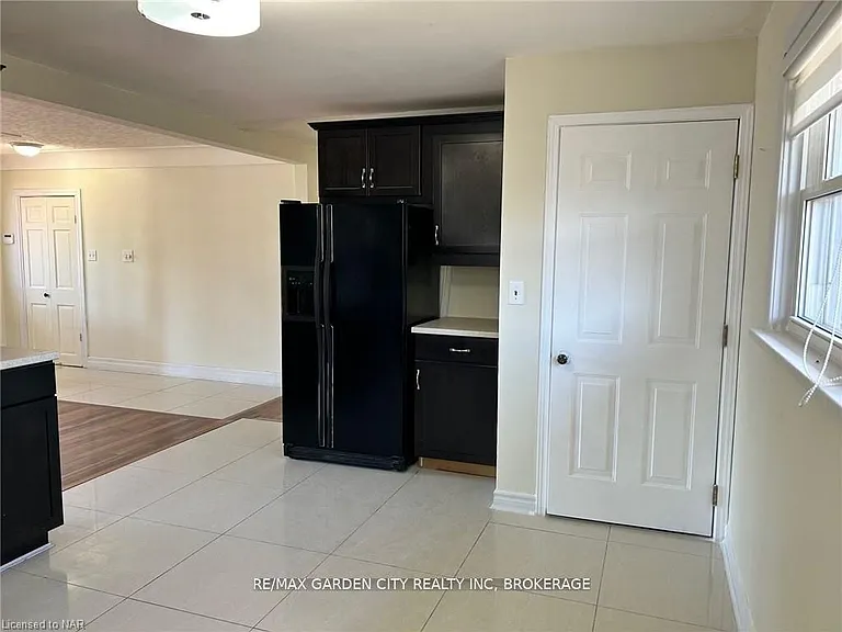 834 David St #UPPER — Photo 7