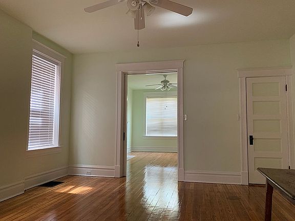 4th image of 5217-5219 Alaska Ave