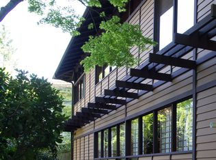 3211 102nd Ave NE, Bellevue, WA 98004