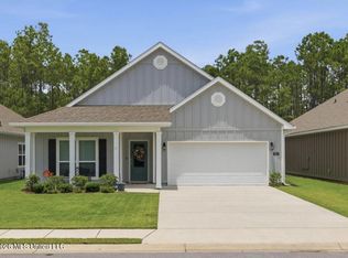 7812 Coral Ln, Ocean Springs, MS 39564
