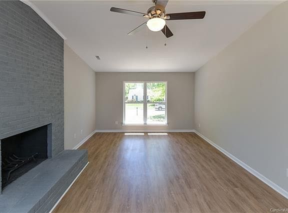 3rd image of 7133 Markway Dr