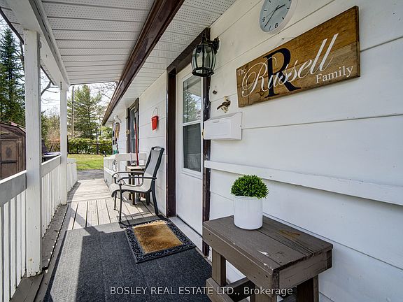 3rd image of 310 Tiny Beaches Rd S