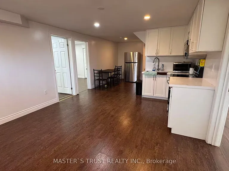 76 Kortright Rd E — Photo 5