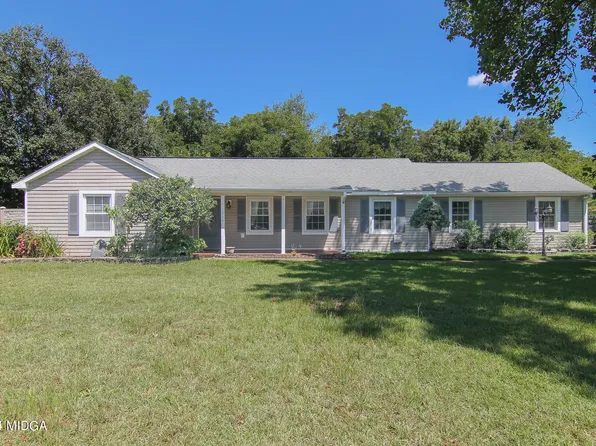 319 Gilchrist Dr, Warner Robins, GA 31093