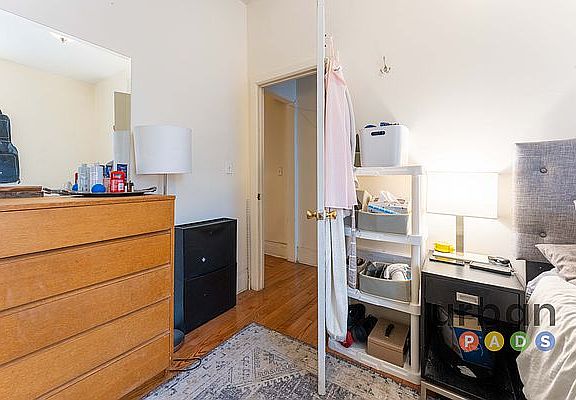 4th image of 673 Sterling Pl APT 2R