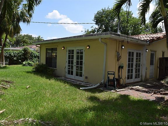 5th image of 8025 SW 62nd Pl #8025
