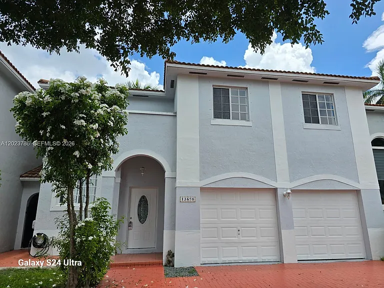 13658 SW 142nd Ter — Photo 43