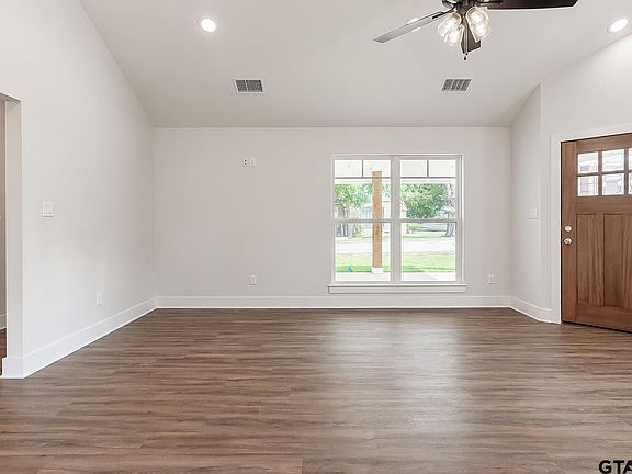 4th image of 421 S Bonner St