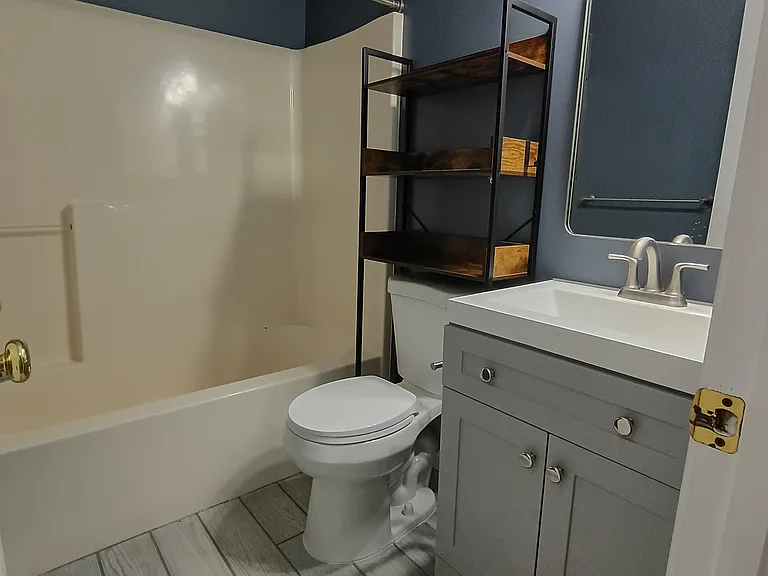 914 Sir Lionel Ct — Photo 24
