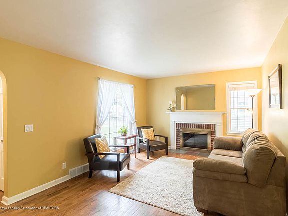 5th image of 3129 Sablain Parkway Dr