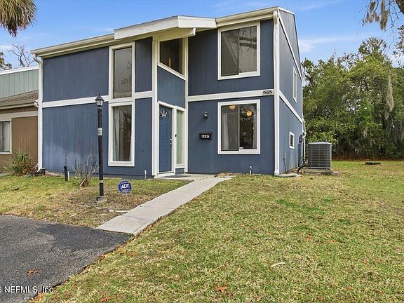 2nd image of 6197 LAKE LUGANO Drive #6197