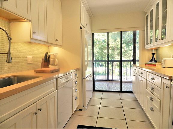 4th image of 9810 Windward Avenue With Slip #57