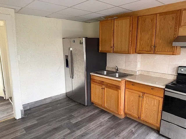 2 bed, 1.0 bath, 800 sqft, $1,200 — Photo 4