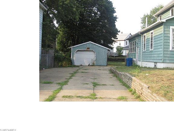 2nd image of 55 Brown St