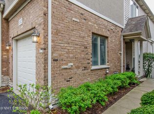 132 Honey Hill Dr, Wauconda, IL 60084
