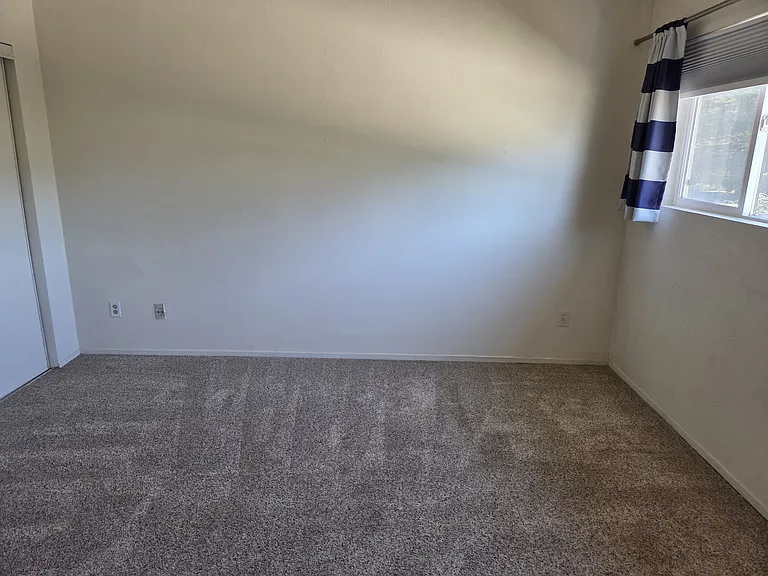 601 Racquet Club Cir — Photo 32
