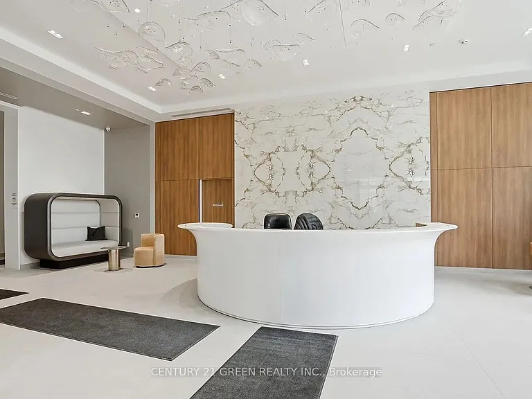 2075 Lakeshore Rd #1011 — Photo 3