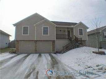 2nd image of 512 SE Alger Dr