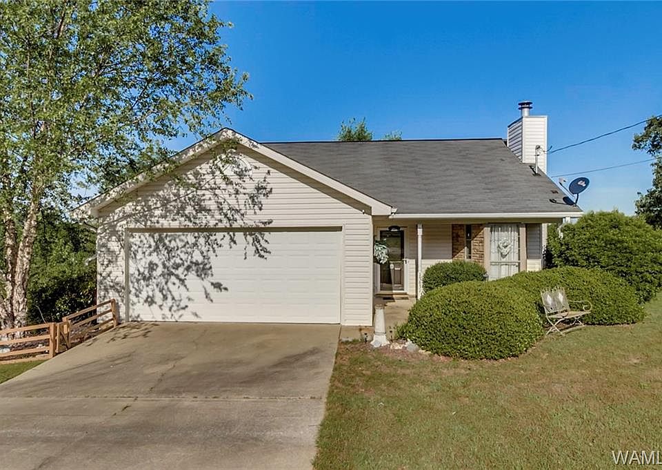 1st image of 15631 Hagler Dr