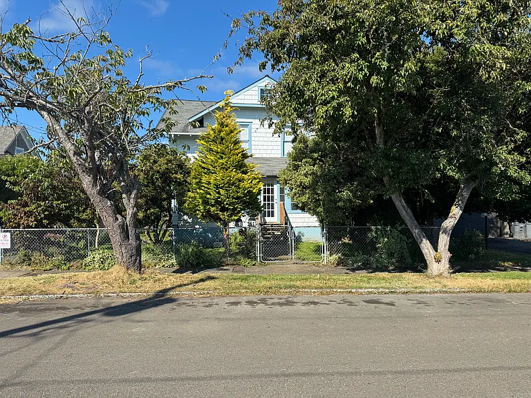 Plenty of street parking right in front of home on a quiet street!